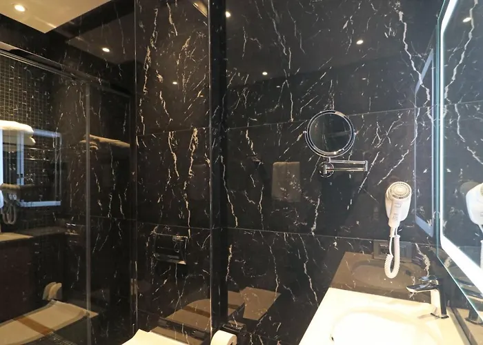 Nirvana Resort&spa Resort *