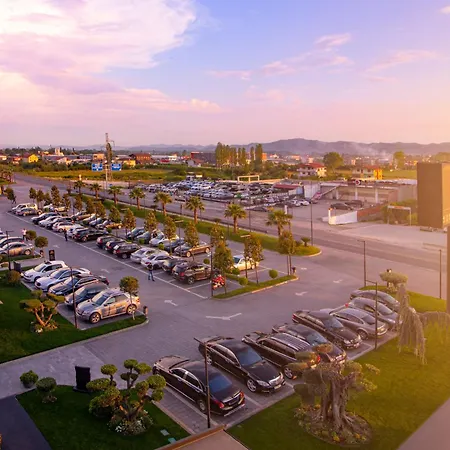 Üdülőközpont Nirvana & Fusha-Kruja