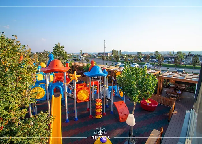 Resort Nirvana & *